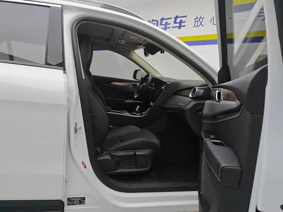 Lynk & Co 01 2.0T 2WD Type Edition China VI, фото 8