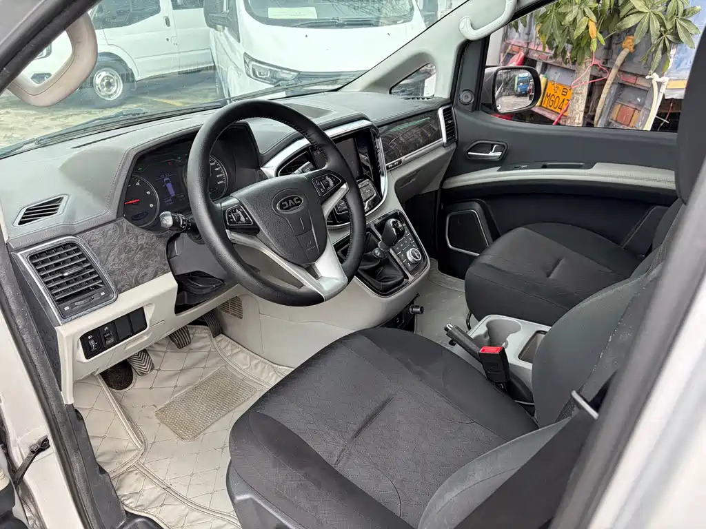 JAC Refine Refine M4 — миниатюра 3