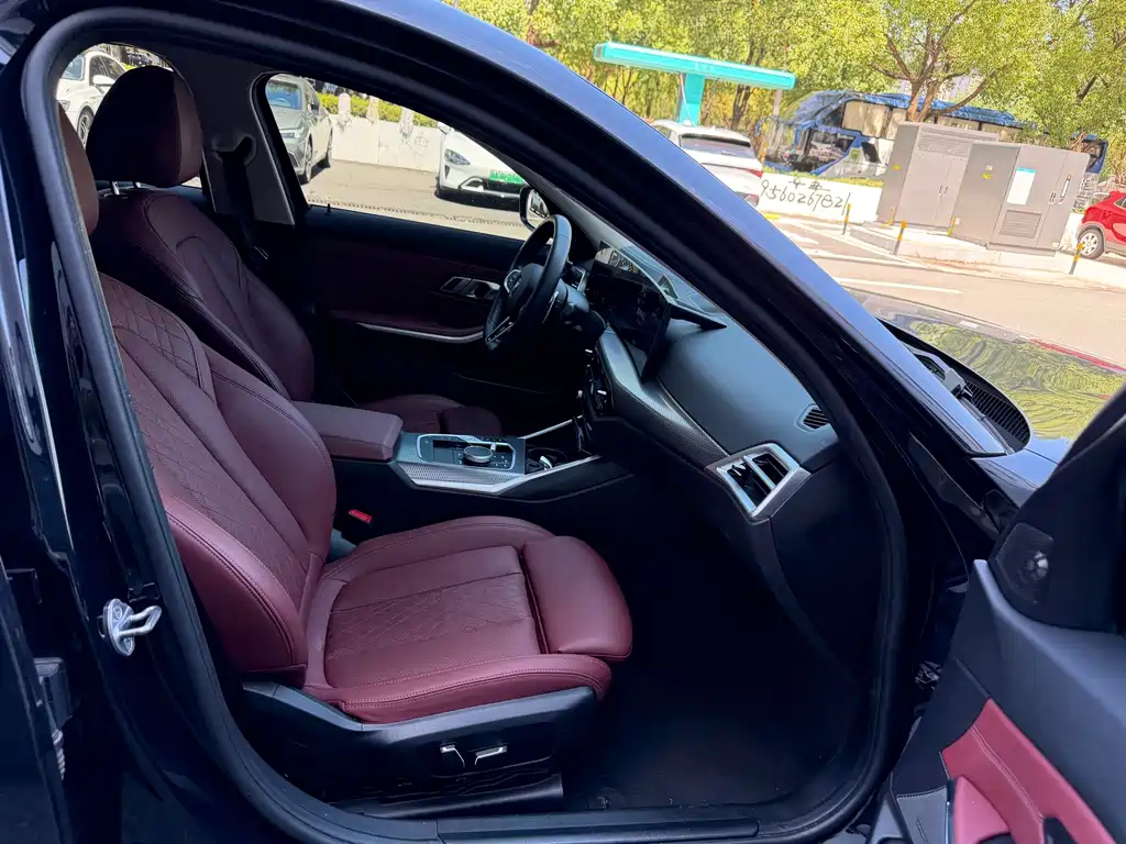 BMW 3 Series 3 2025 330Li M Sport