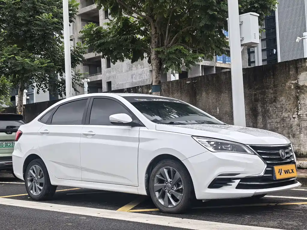Changan Eado DT — миниатюра 3