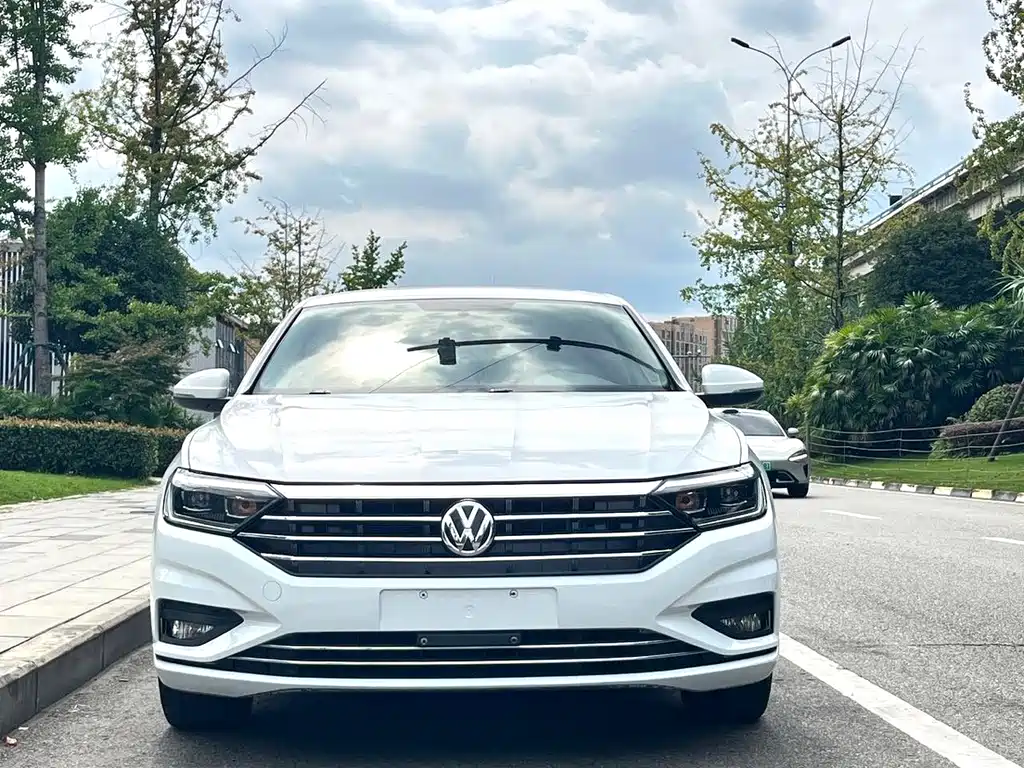 Volkswagen Sagitar — миниатюра 2