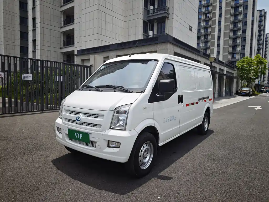 Ruichi Ruichi EC35 2021