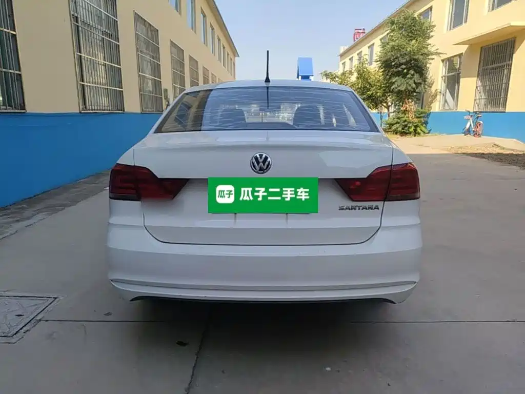 Volkswagen Santana — миниатюра 6