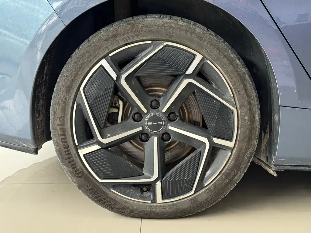 BYD Seal — миниатюра 10