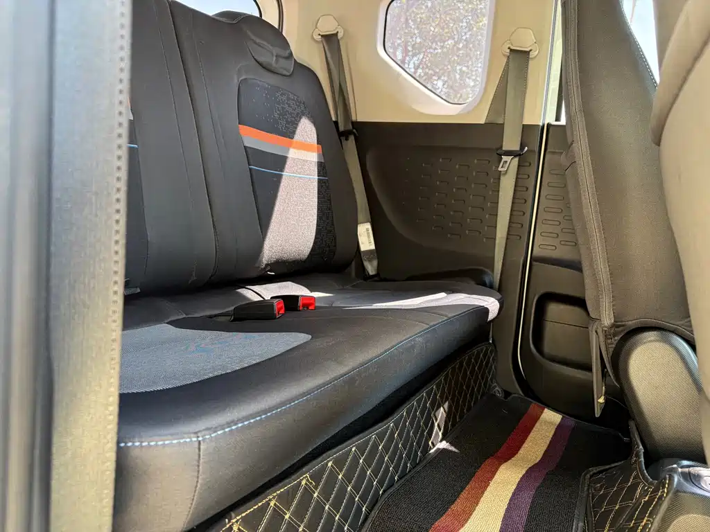 Wuling MINIEV — миниатюра 14