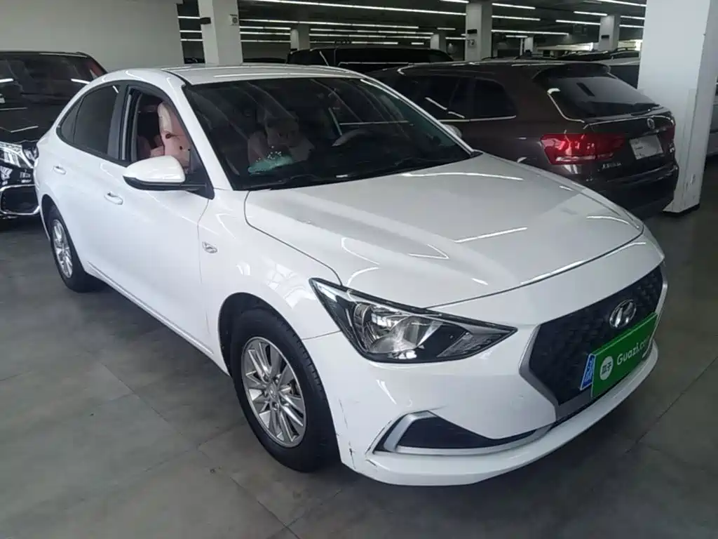 Hyundai Elantra — миниатюра 4