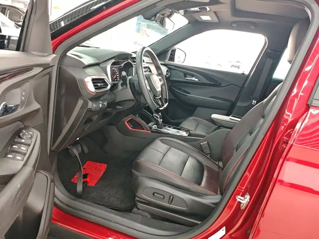 Chevrolet Tracker — миниатюра 15