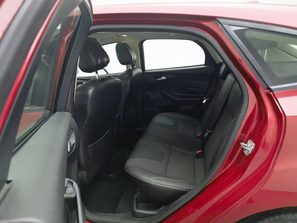 Ford Focus — миниатюра 15