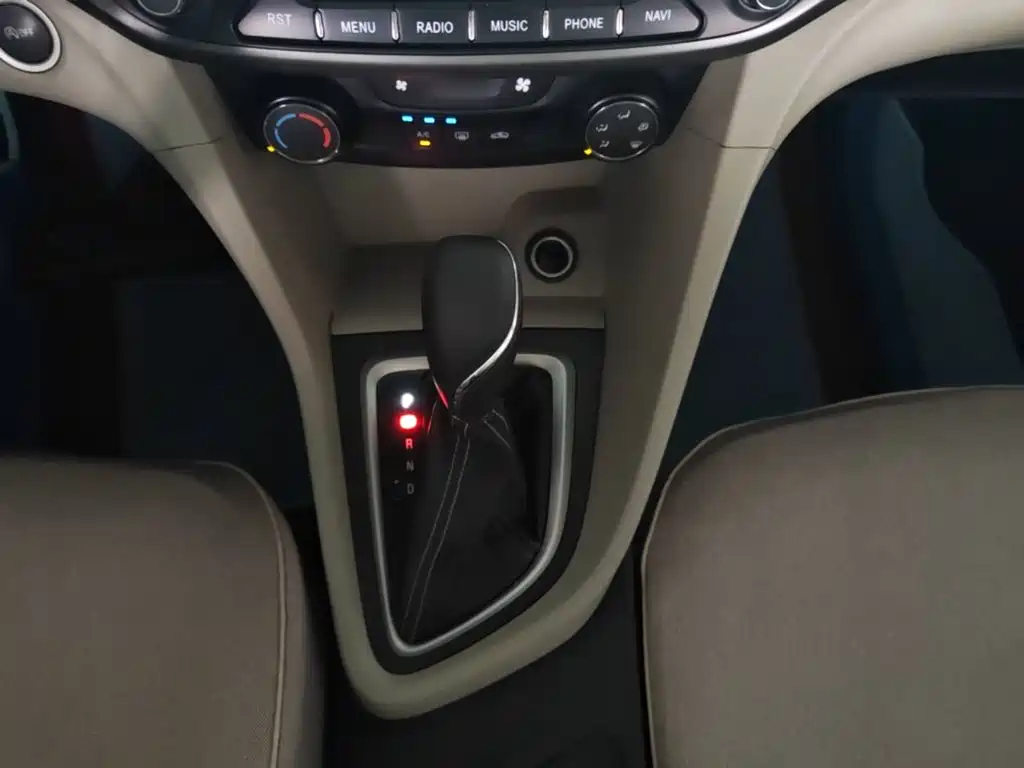 Buick Excelle — миниатюра 14