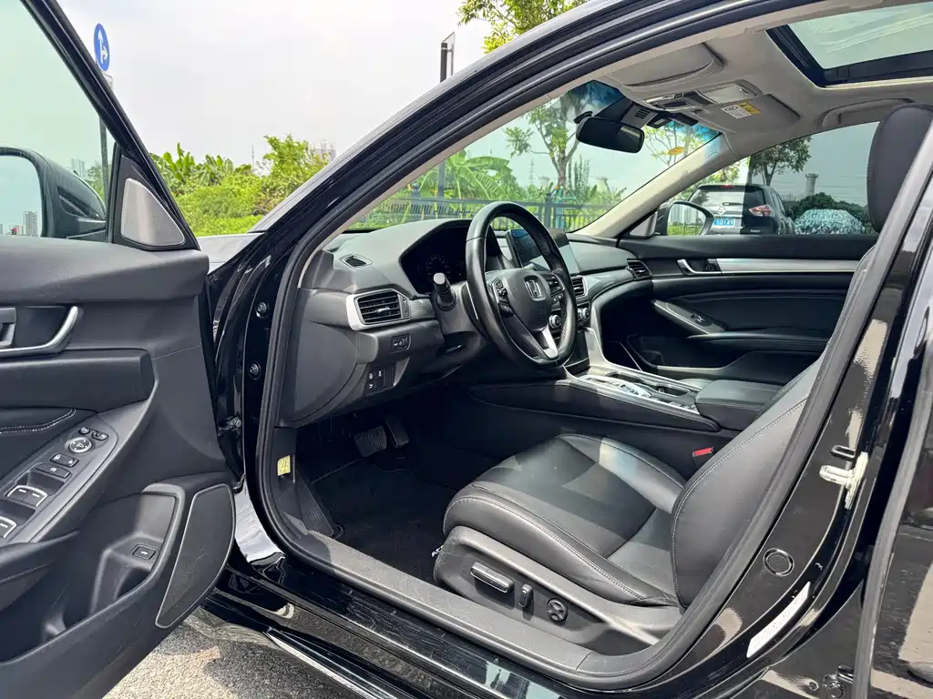 Honda Accord — миниатюра 4