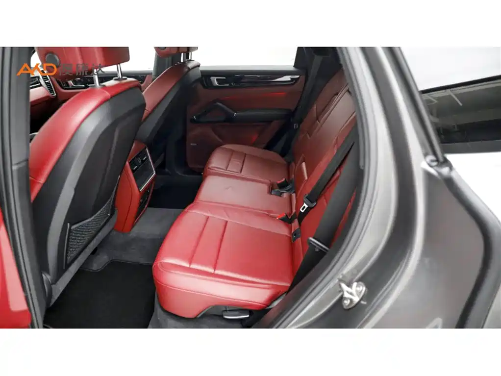 Porsche Cayenne Hybrid — миниатюра 7