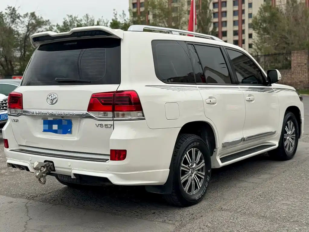 Toyota Land Cruiser 2010 4.7L AT VX