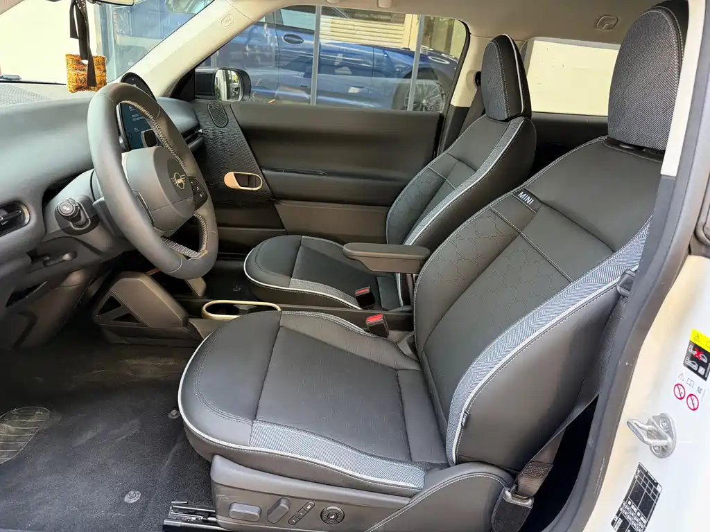 MINI MINI COOPER EV — миниатюра 8