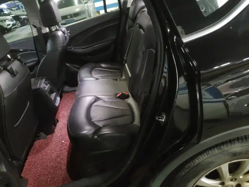 Buick Envision Plus — миниатюра 13
