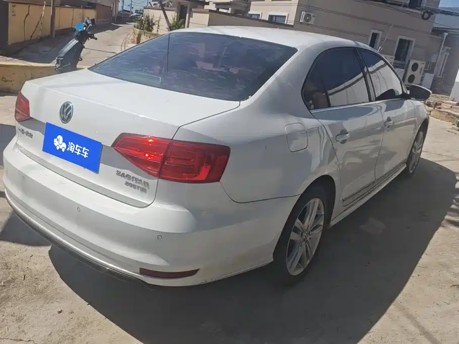 Volkswagen Sagitar — миниатюра 3