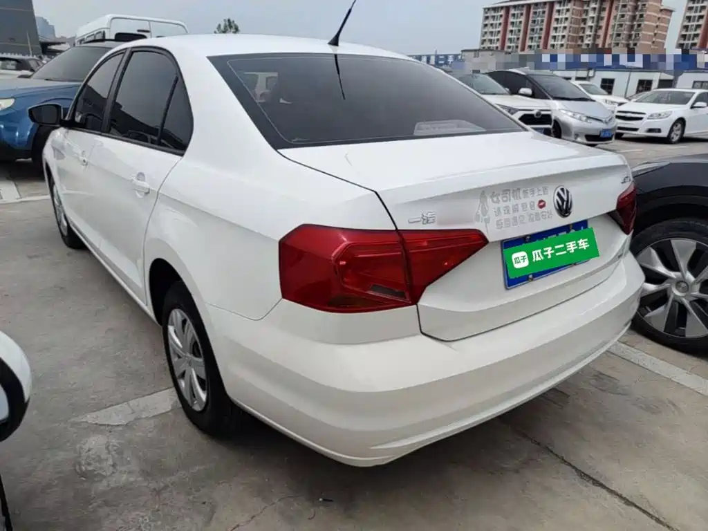 Volkswagen Jetta — миниатюра 5