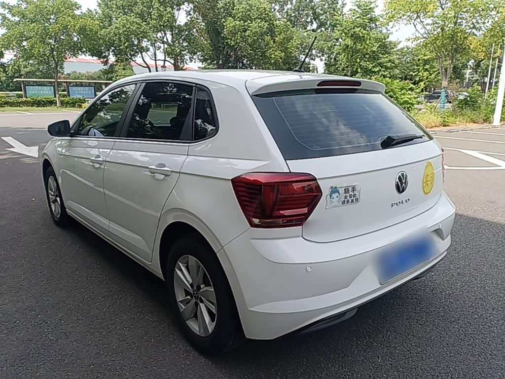 Volkswagen Polo 1.5 л 2024 г. Белый, пробег 2300 км