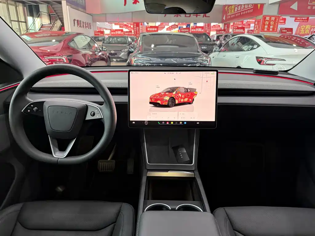 Tesla Model Y — миниатюра 8