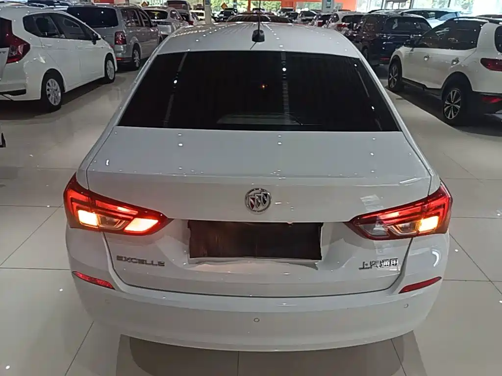 Buick Excelle — миниатюра 6