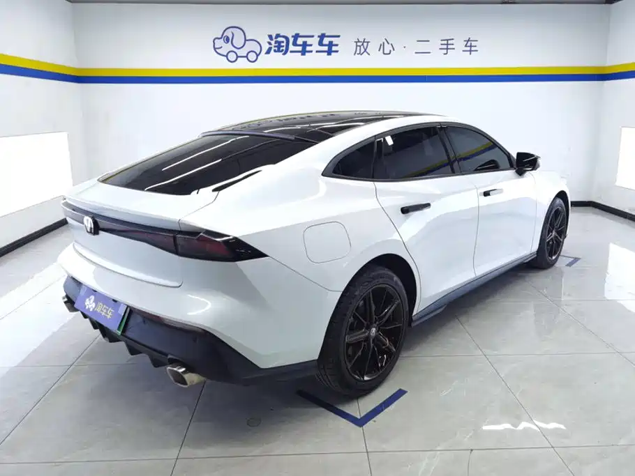 Changan UNI-V iDD — миниатюра 3