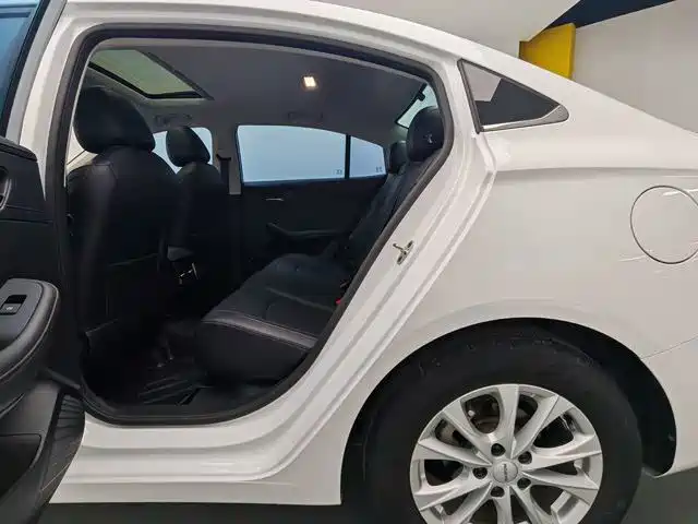 Roewe i5 — миниатюра 10