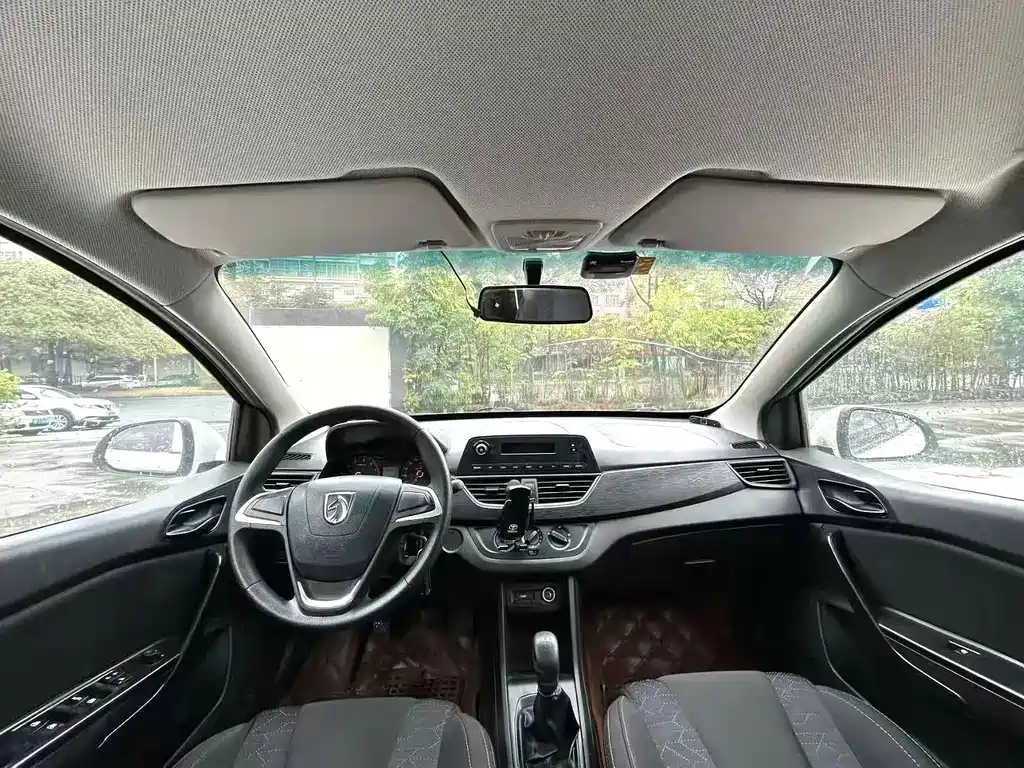Baojun 310 — миниатюра 6