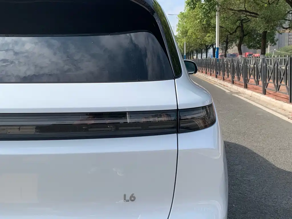 Li Auto IDEAL L6