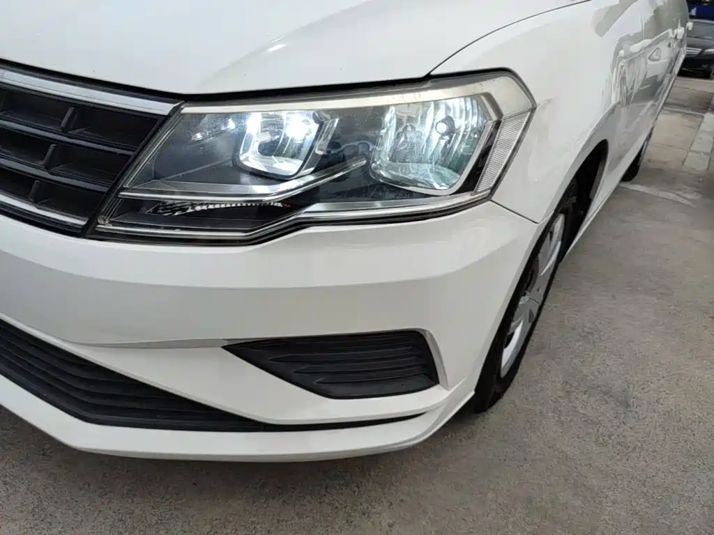 Volkswagen Jetta — миниатюра 24