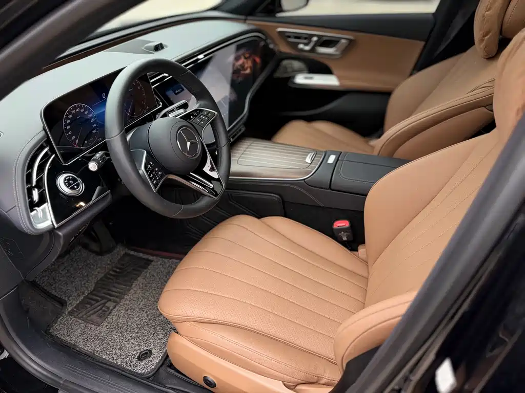 Mercedes-Benz E-Class — миниатюра 8