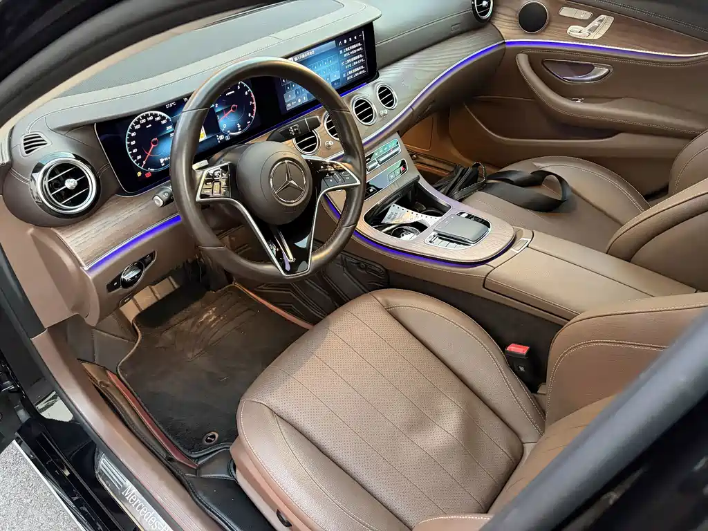 Mercedes-Benz E-Class — миниатюра 4