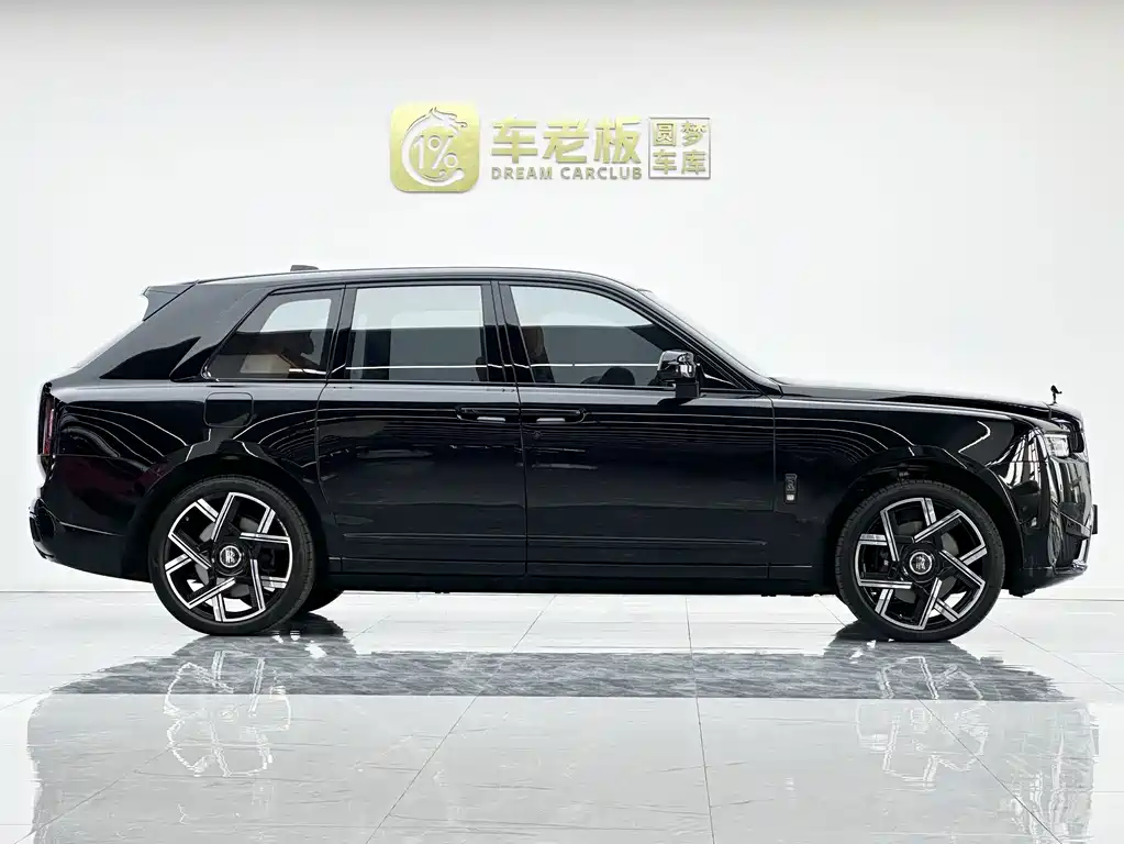 Rolls-Royce Cullinan — миниатюра 7