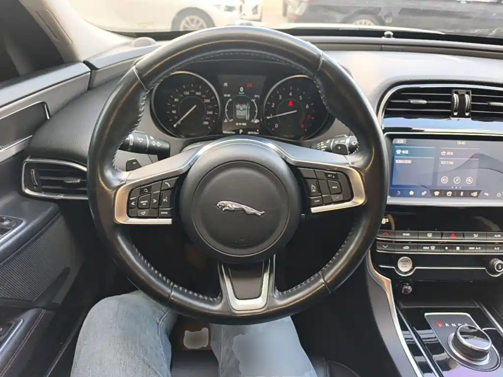 Jaguar XEL — миниатюра 11