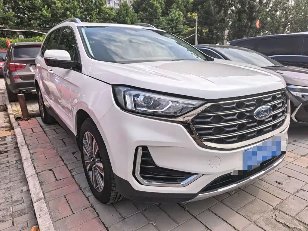 Ford Edge — миниатюра 3