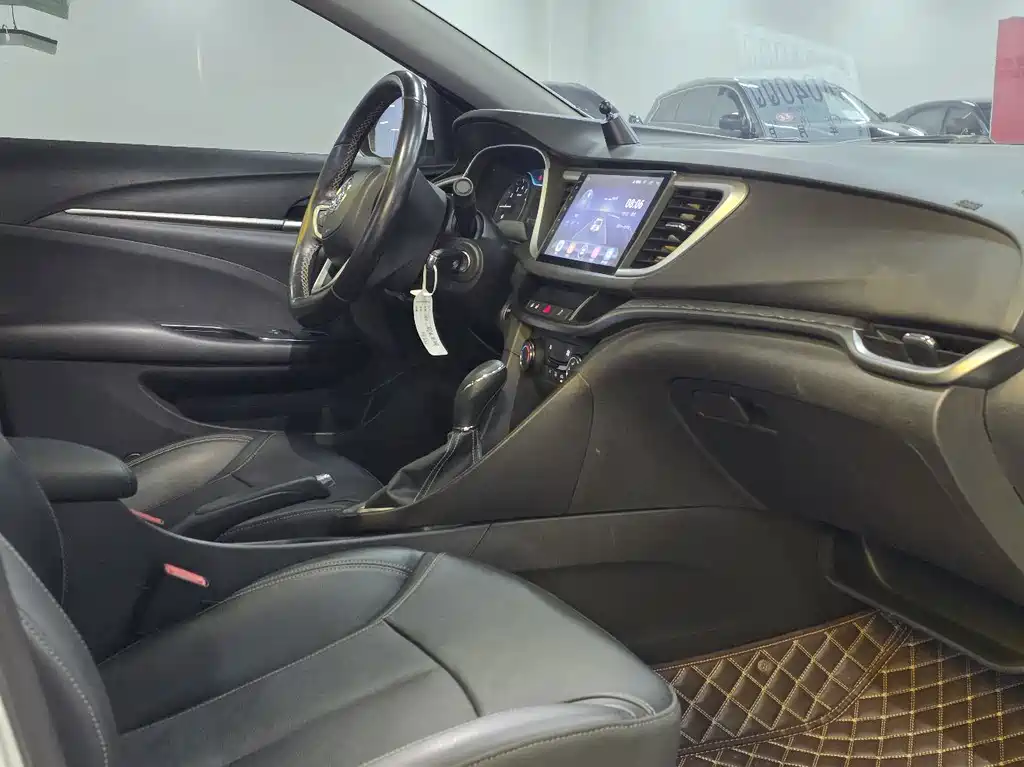 Buick Excelle — миниатюра 5