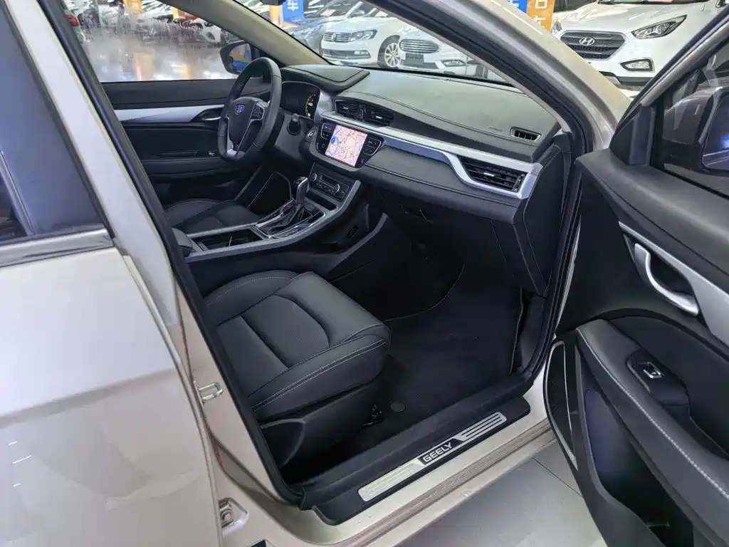 Geely Emgrand — миниатюра 13