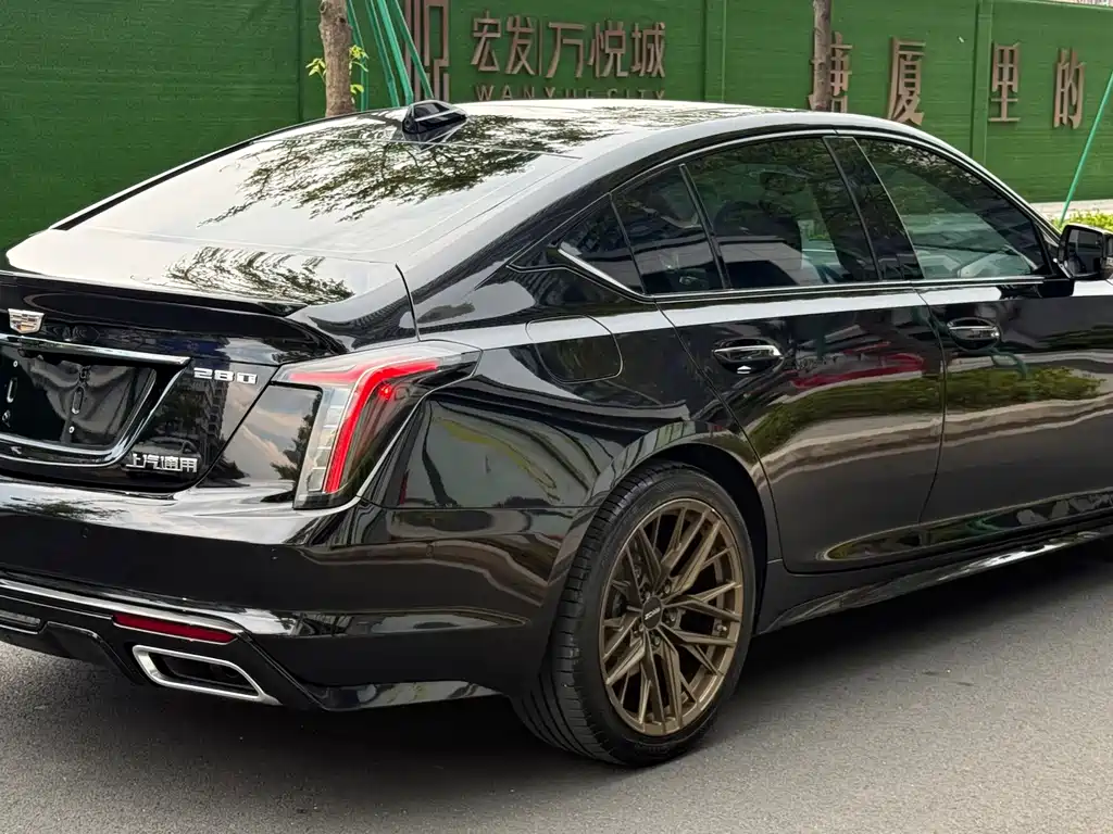 Cadillac CT5 — миниатюра 5