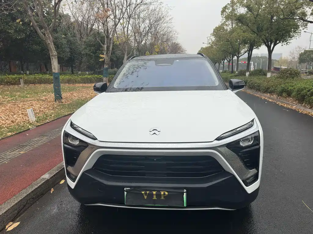 NIO NIO ES8