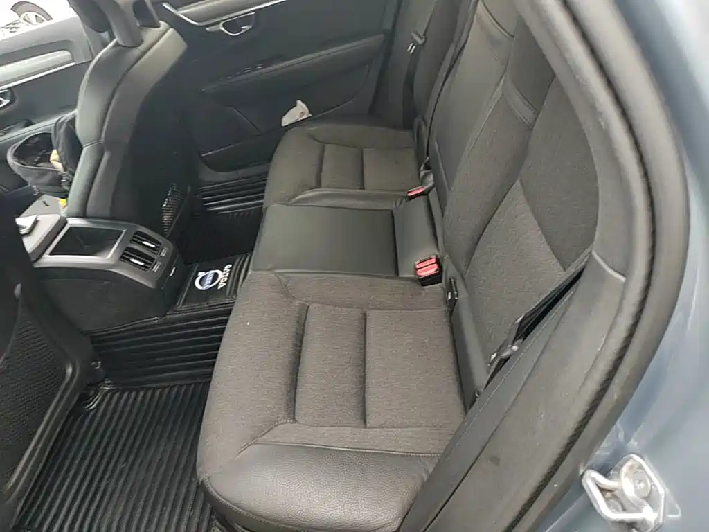 Volvo S90 — миниатюра 17