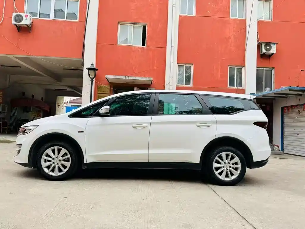 Geely Jia Ji — миниатюра 4