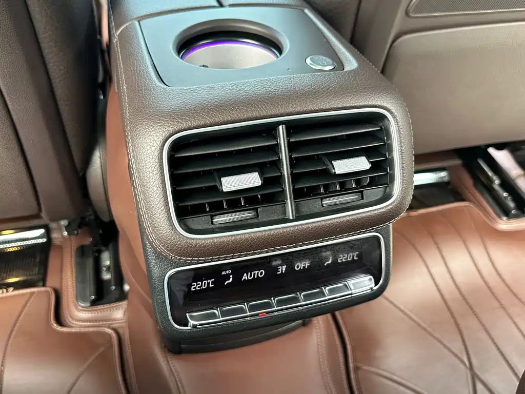 Mercedes-Benz GLS — миниатюра 17