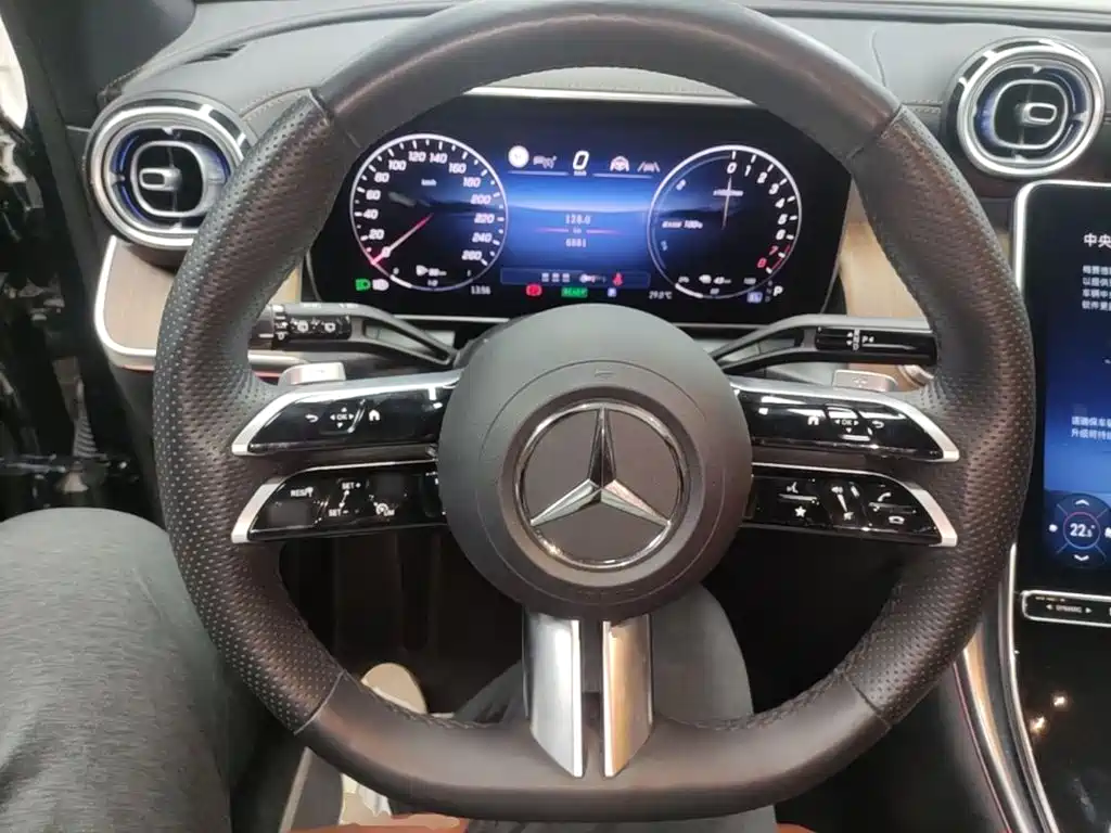 Mercedes-Benz GLC New Energy — миниатюра 11