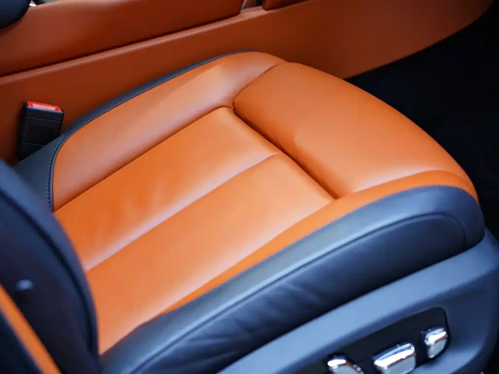 Rolls-Royce Cullinan — миниатюра 52