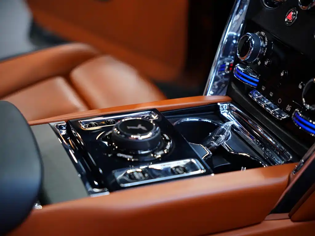 Rolls-Royce Cullinan — миниатюра 53