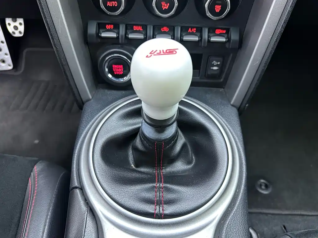 Subaru BRZ — миниатюра 10
