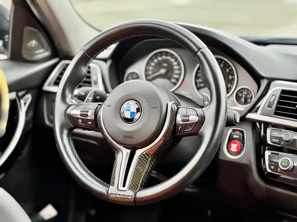 BMW 3 Series — миниатюра 10