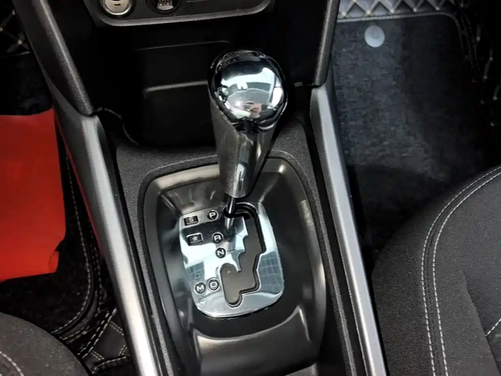 Peugeot 2008 — миниатюра 14