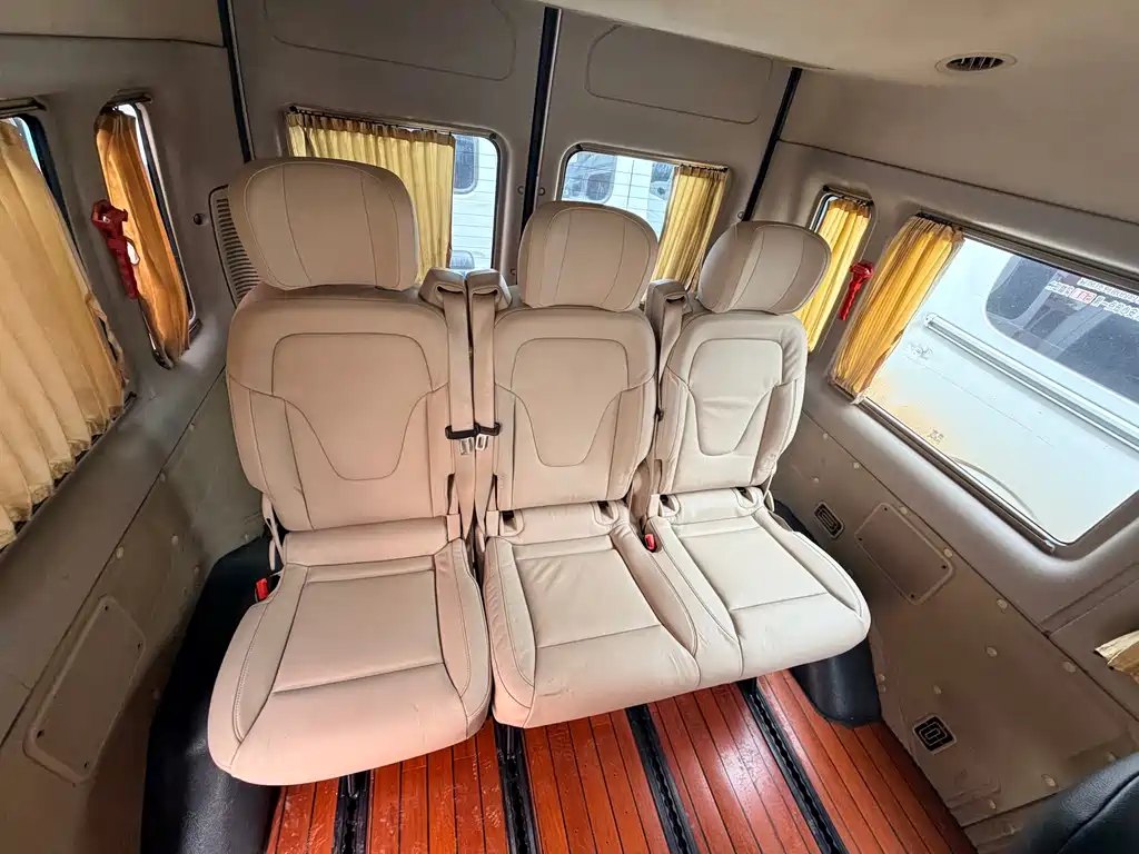 Ford Transit Custom — миниатюра 9