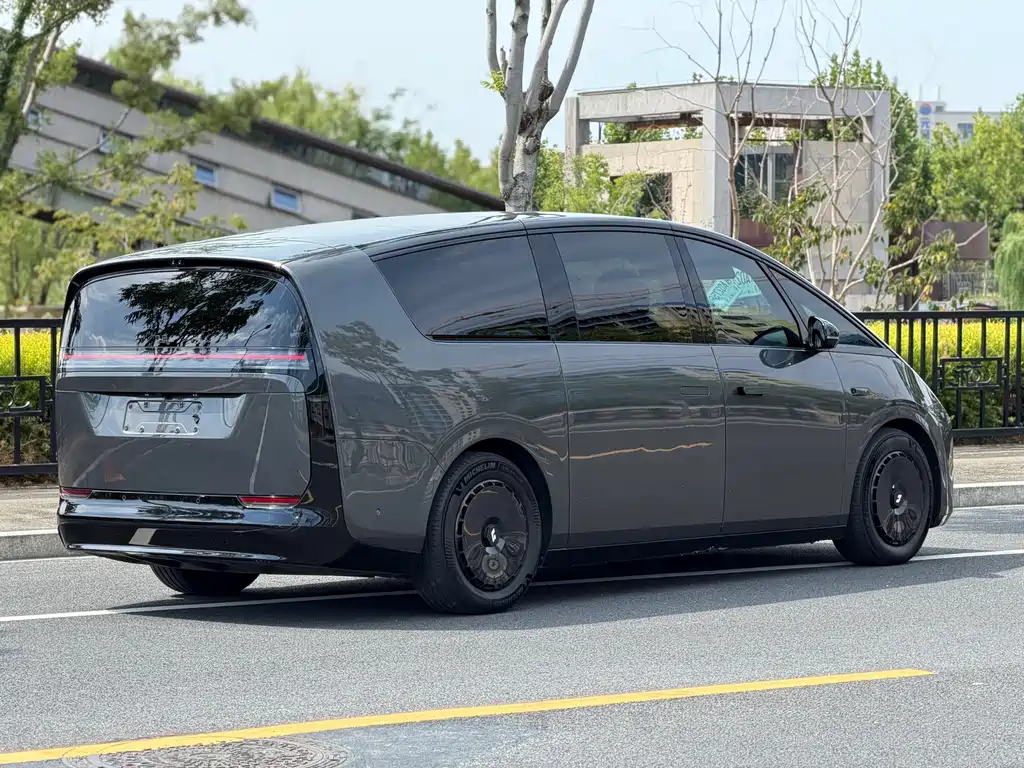 Li Auto Li MEGA — миниатюра 6