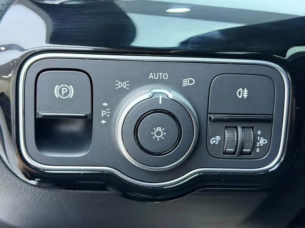 Mercedes-Benz A-Class — миниатюра 9