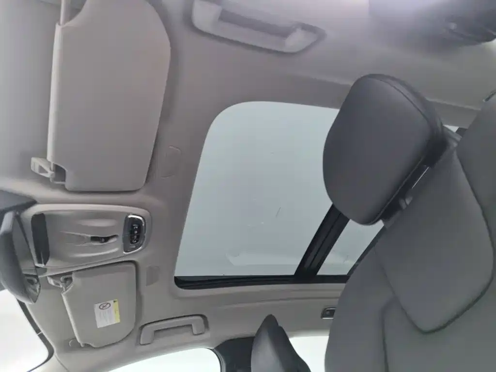 Volvo S90 — миниатюра 14